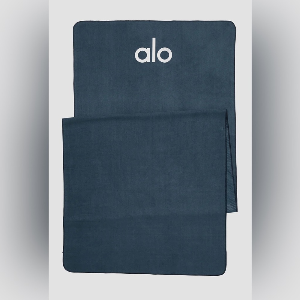 Alo Yoga Grounded No-Slip Towel Eclipse Blue